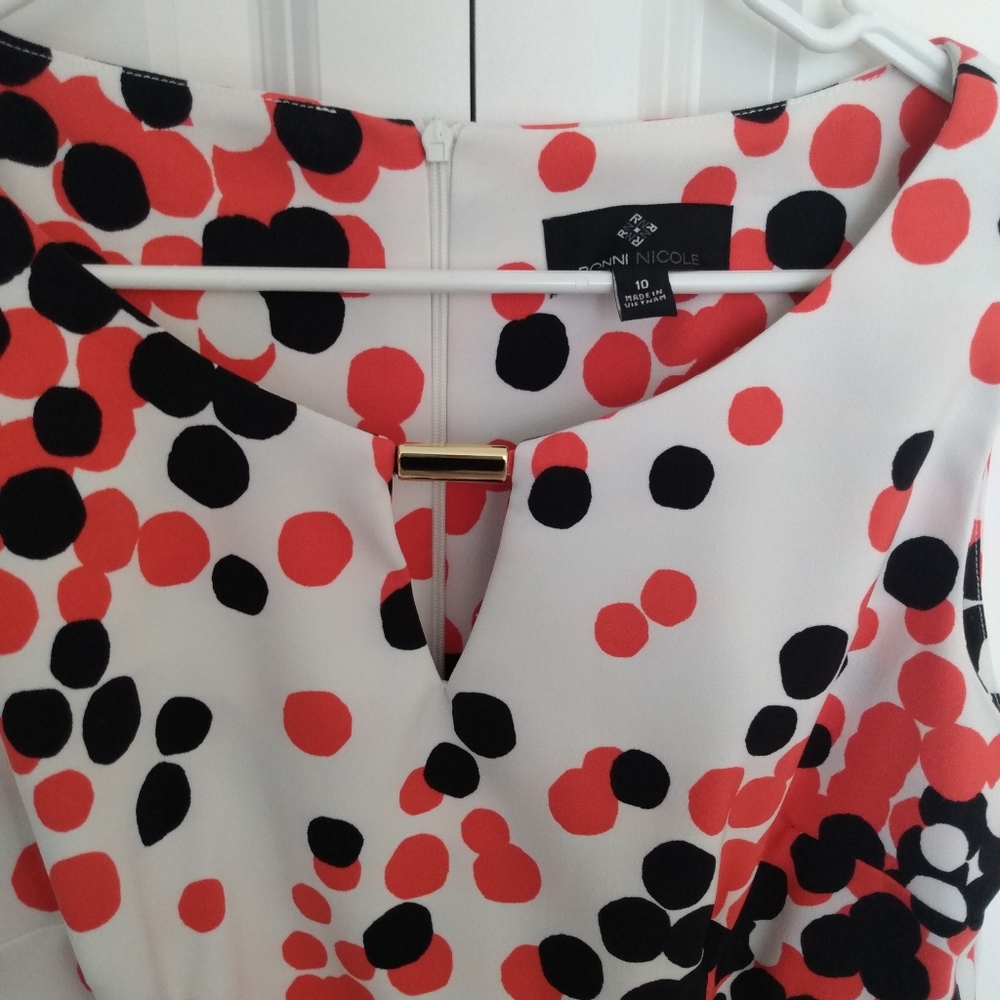 Dress - Picture 2 of 3